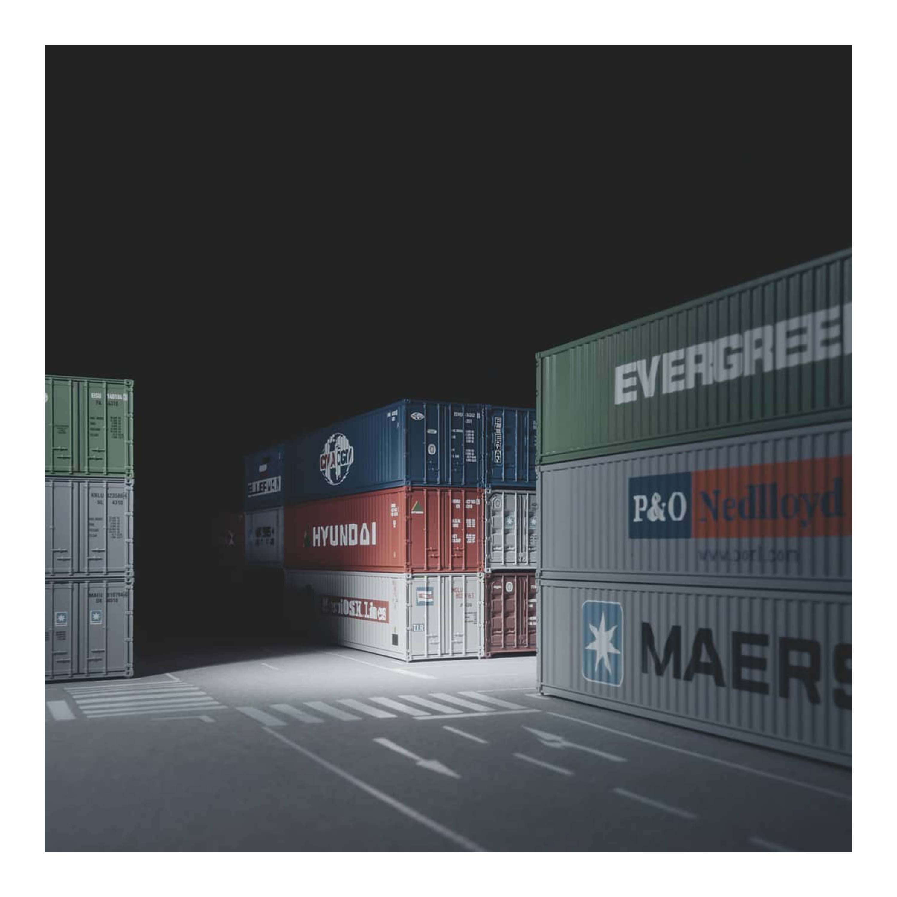 Containers, Iván Franco